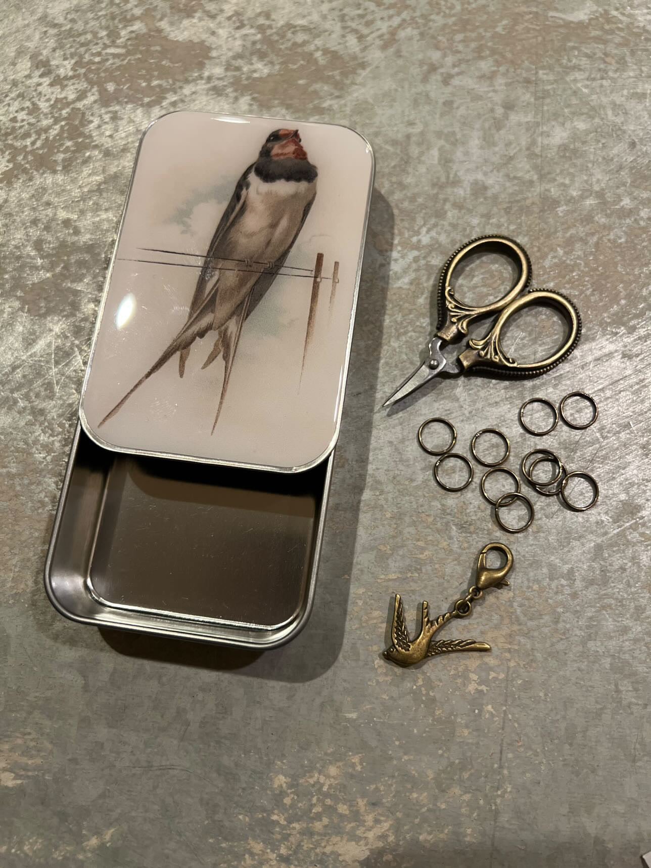 Notion Tin