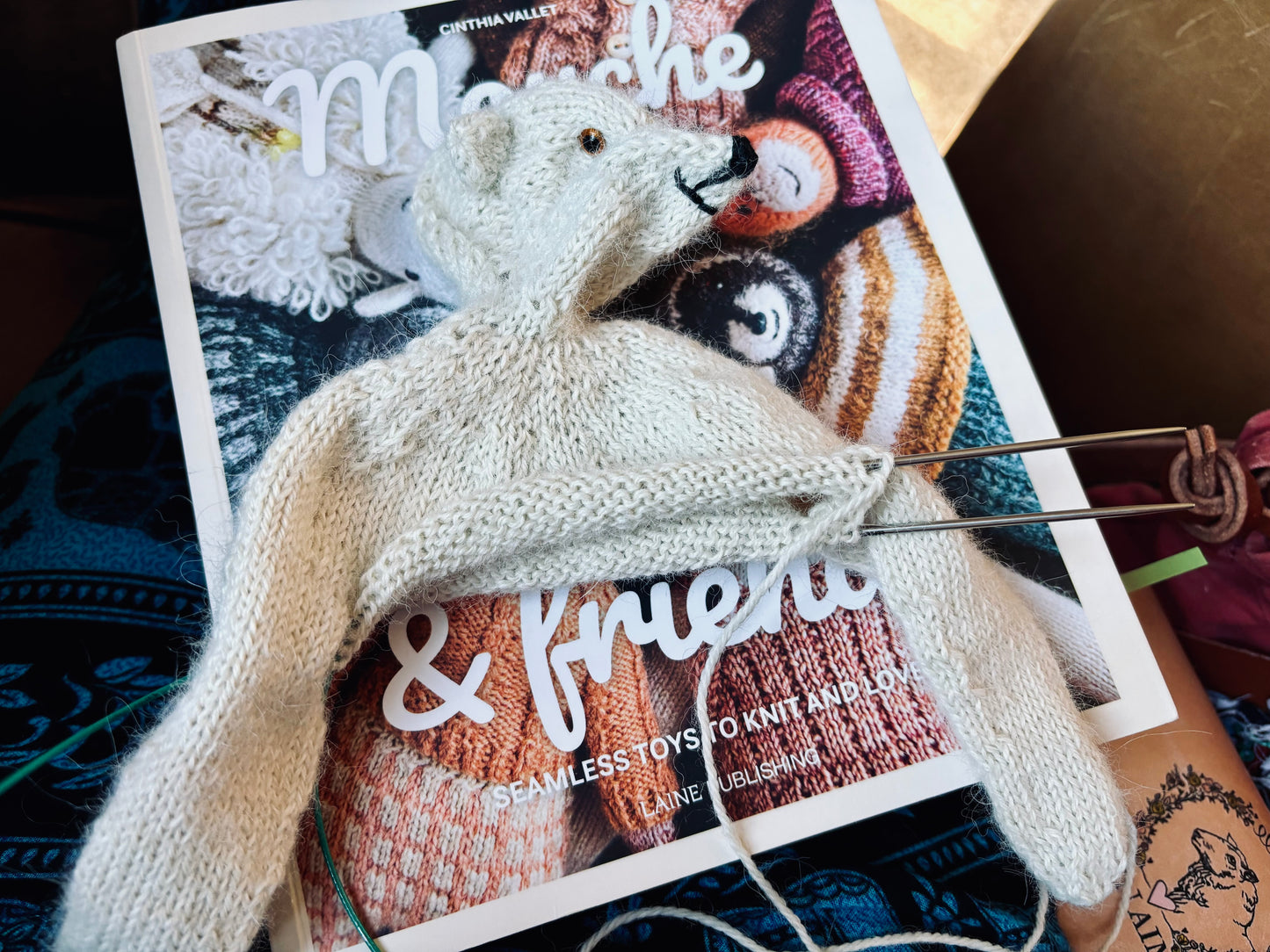 Mouche & Friends Book